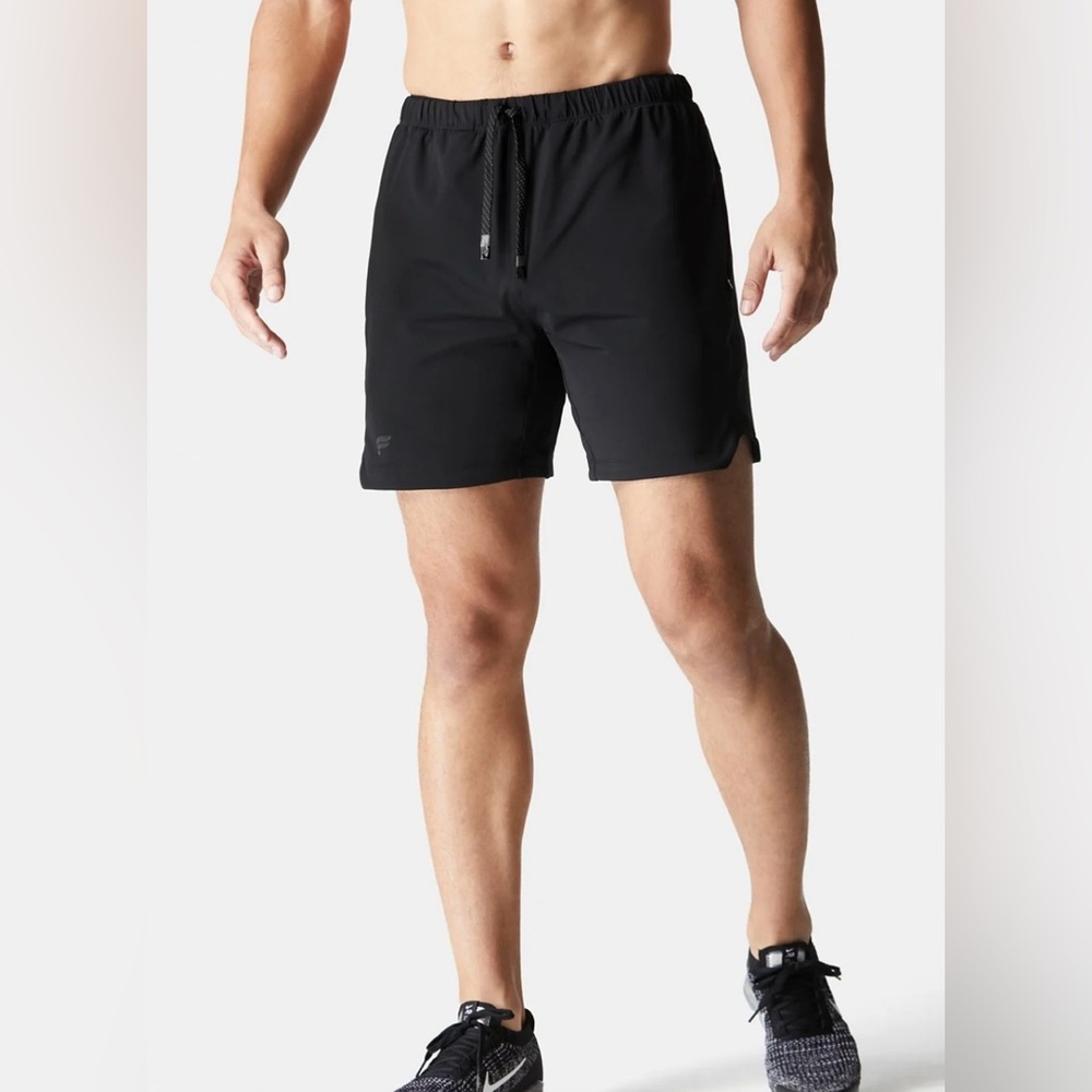 Men’s Fabletics Athletic Black Shorts | The 7” Takeover Short, Size Small